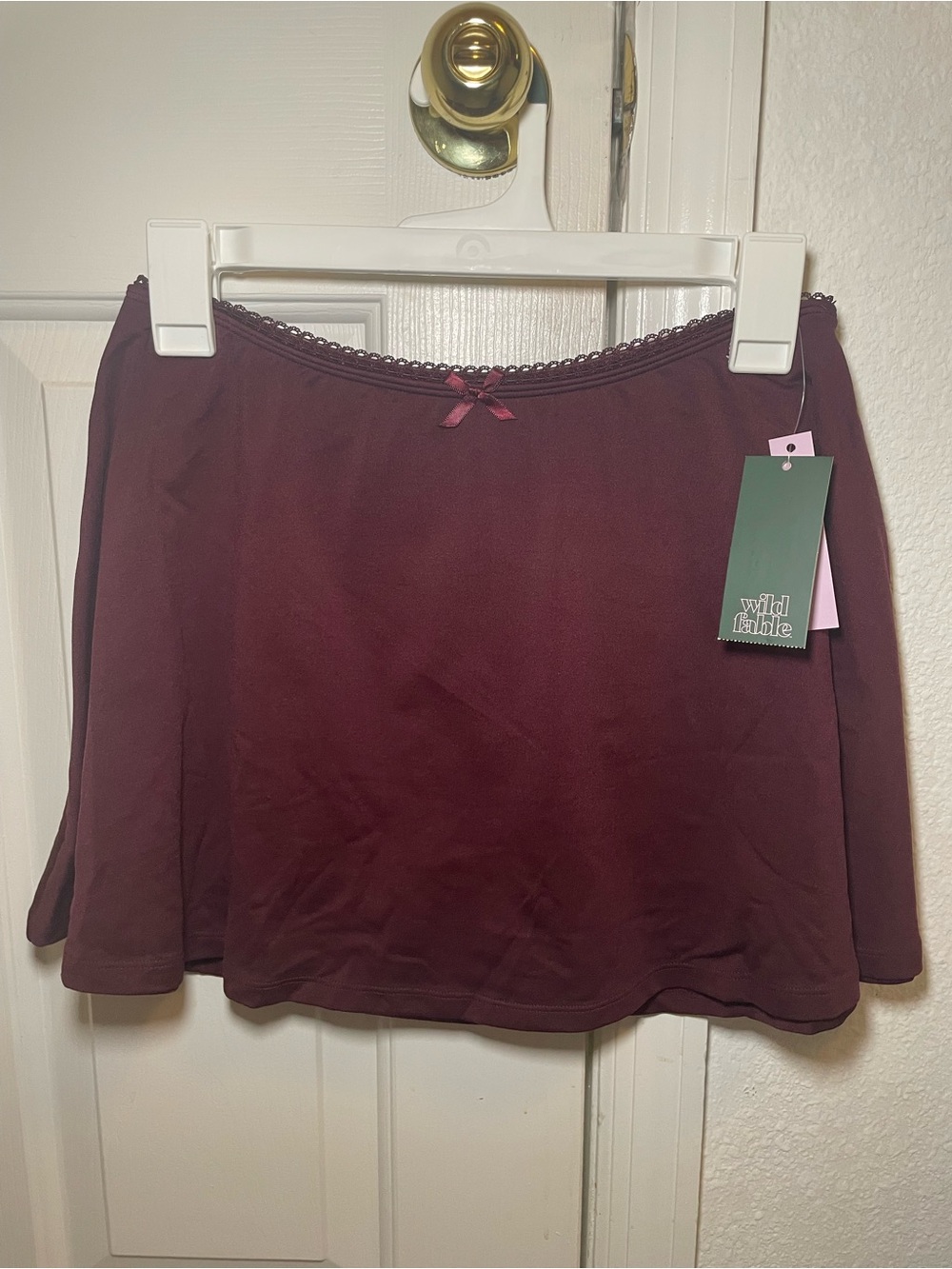 New Burgundy Seamless Skort w/ Built-In Shorts Size Medium Wild Fable